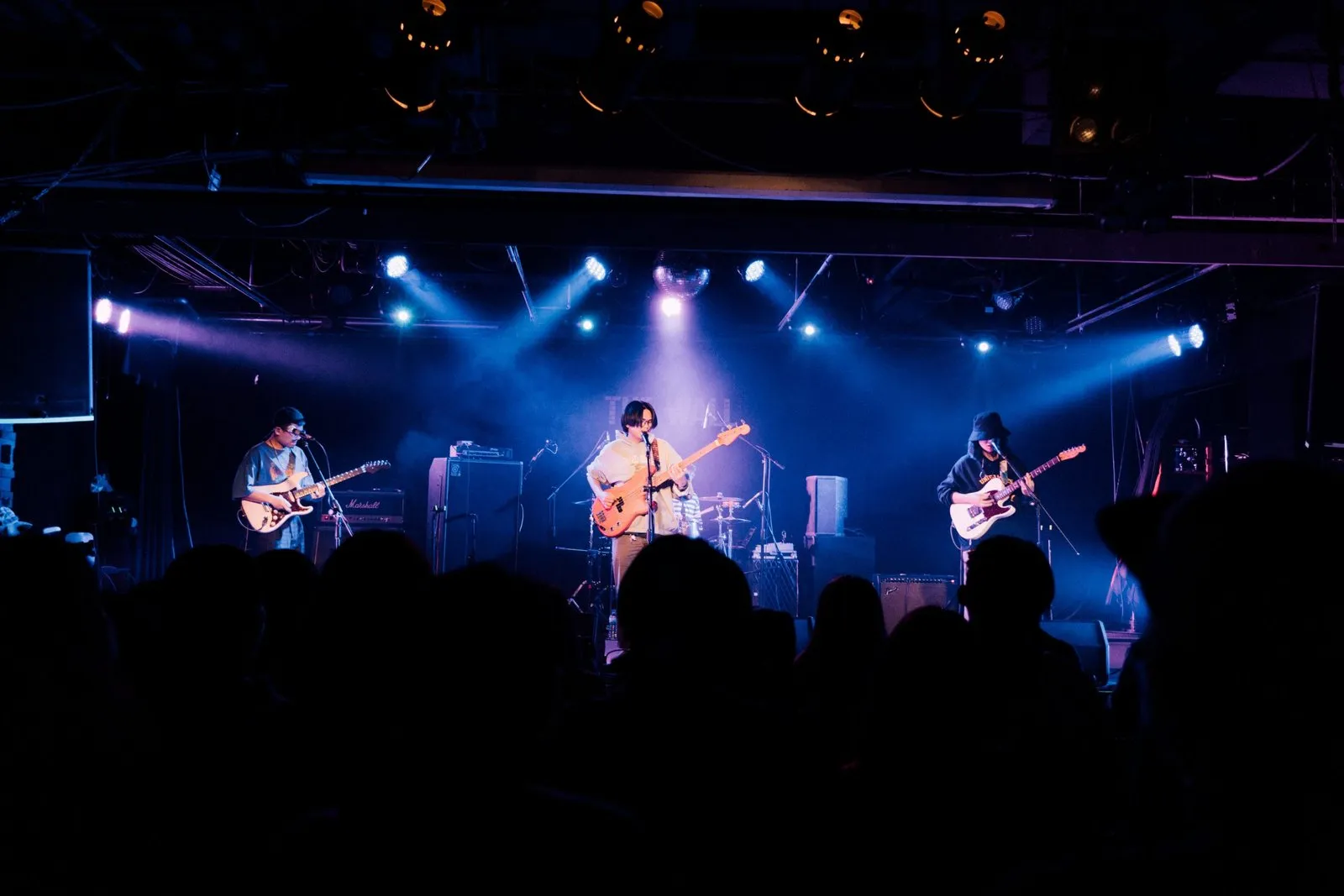 日台連線大成功！「浪漫同步」首場演出落幕，溫蒂漫步現場結印秀日文